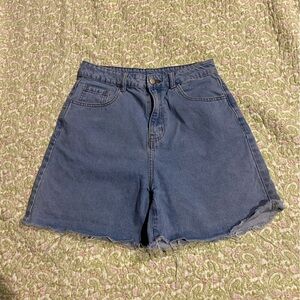 Cider Light Wash Mid Rise Jorts